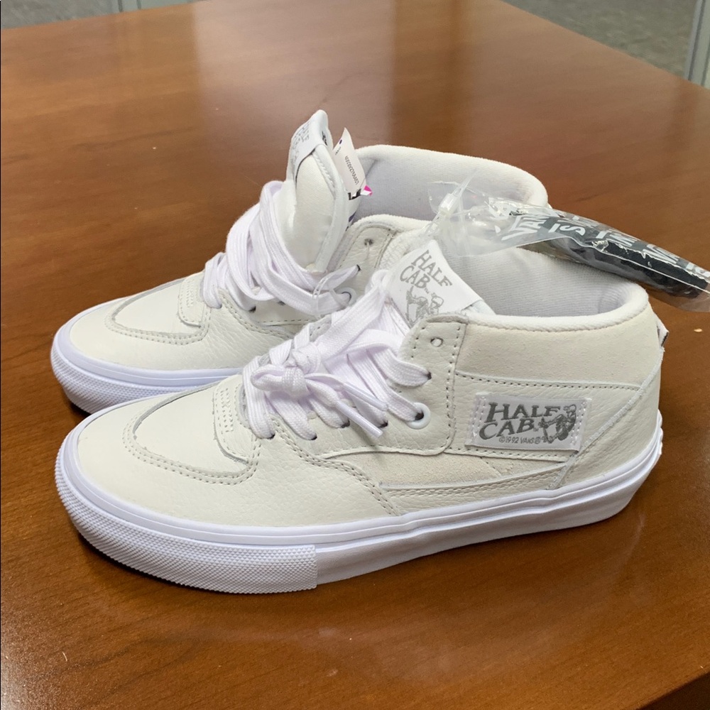 New no box Vans Kyle Walker white half cab size 4 men’s